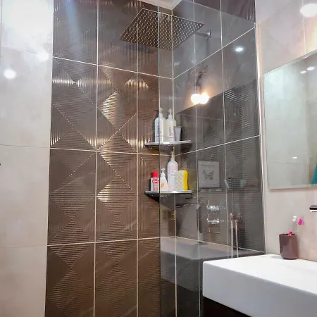 Apartment Modern And Fully Equipped